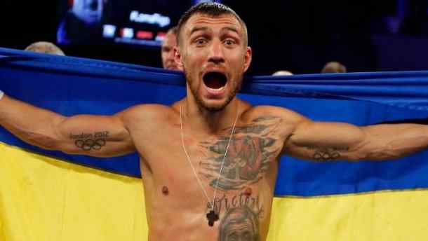 Боксер Ломаченко стал суперчемпионом по версии WBA