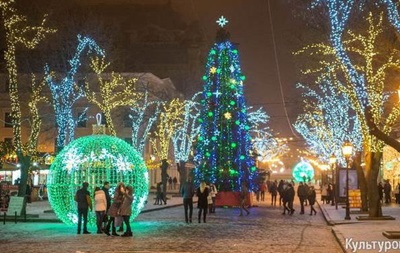 Как города Украины украсили к Новому годуСюжет