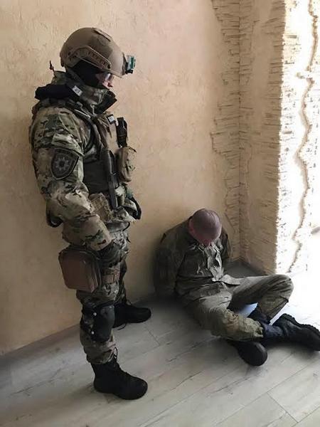 На Днепропетровщине КОРД задержал злоумышленника, угрожавшего взорвать дом (фото)