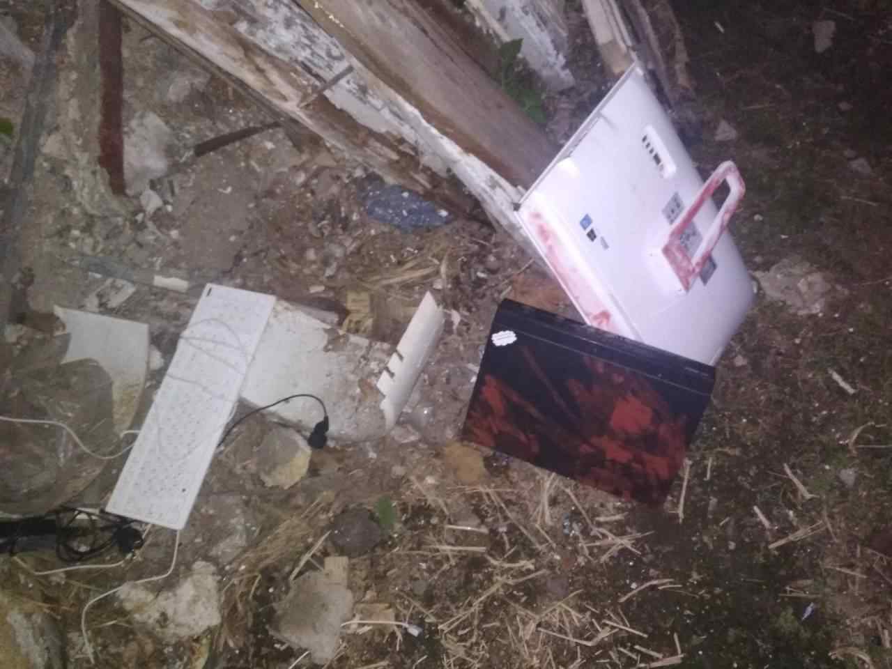 На Молдаванке 15-летний парень украл компьютер из здания благотворительного фонда. Фото