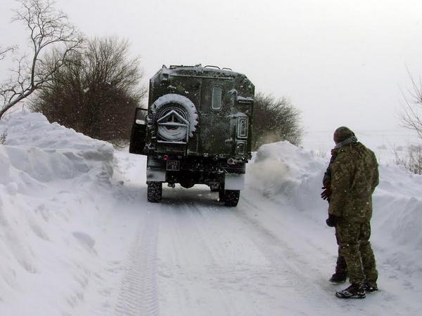 На Одесчине в ликвидации последствий снежной стихии принимают участие военные (фото)