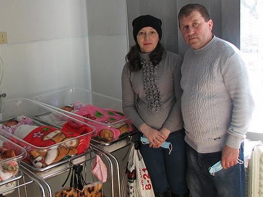 Наталья Записоцкая: Надеюсь, со временем материнский инстинкт научит меня различать дочерей