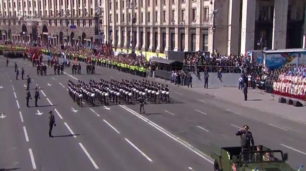 Парад в Киеве в День независимости: онлайнСюжет
