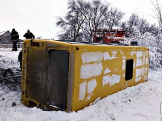 Под Кривым Рогом перевернулся автобус с 10 пассажирами