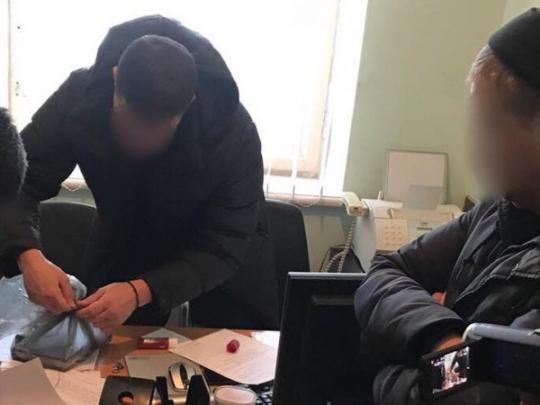Подполковнику полиции, прикрывавшему вокзальных карманников, избрана мера пресечения