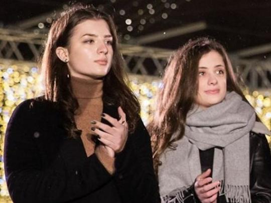 Порошенко через соцсети поздравил дочерей с 18-летием