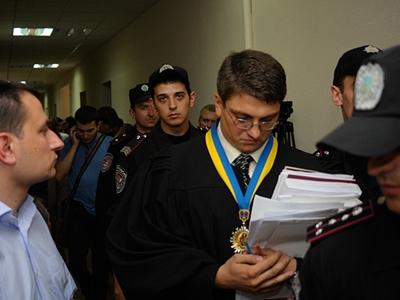 Порошенко уволил судью Киреева