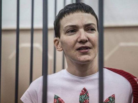 Савченко доставили в суд под охраной 16 автоматчиков (фото)