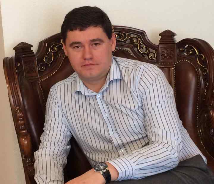 Стало известно имя одесского депутата, который предлагал полмиллиона долларов детективу НАБУ