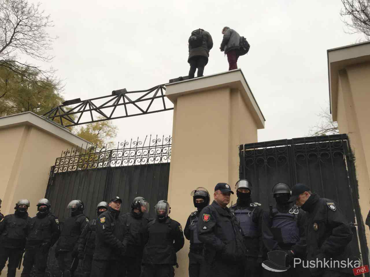 Судьбу Летнего театра определит мнение одесситов: общественники собирают деньги на соцопрос