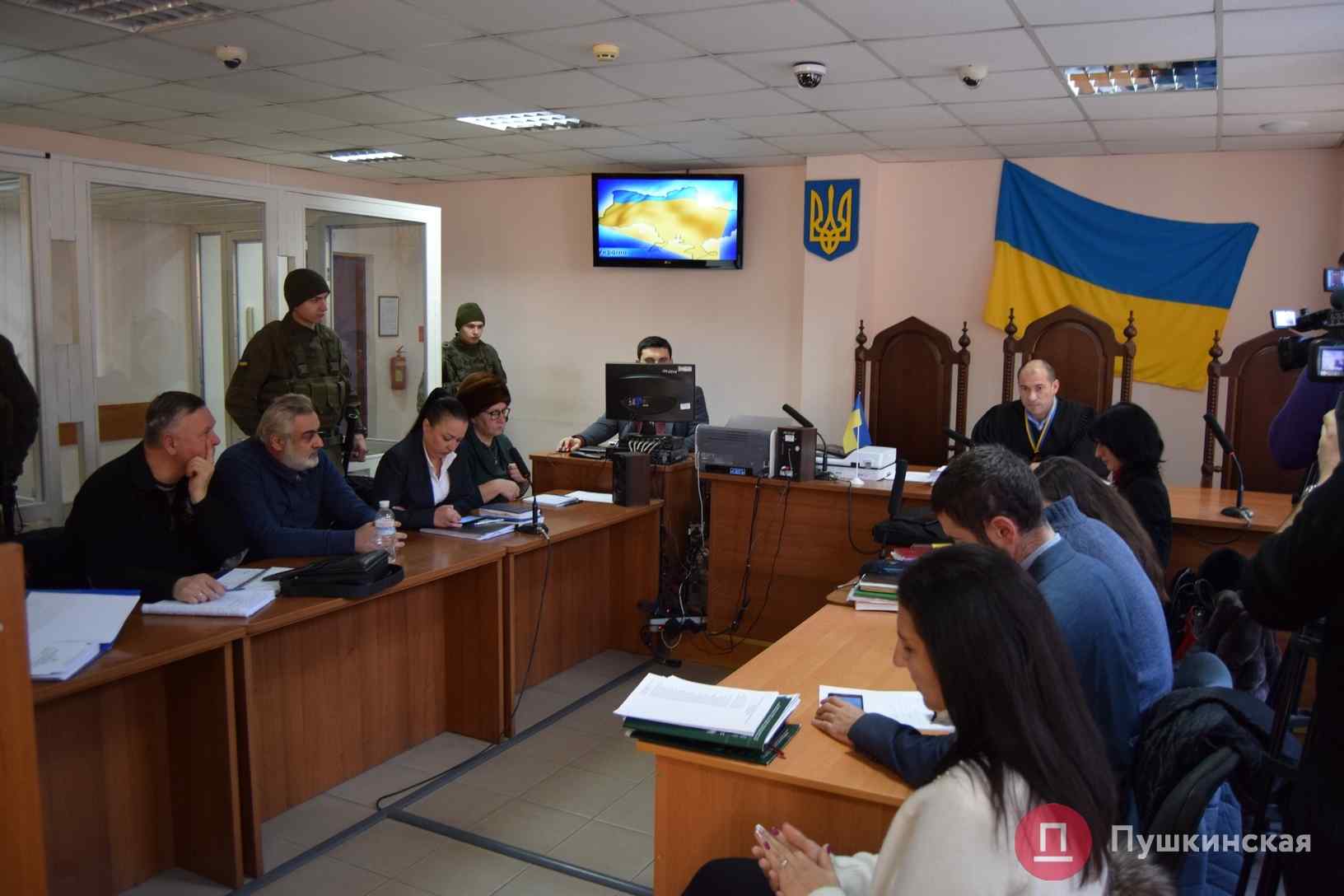 Суд снял арест с «Виктории»: в лагере поселят резервистов
