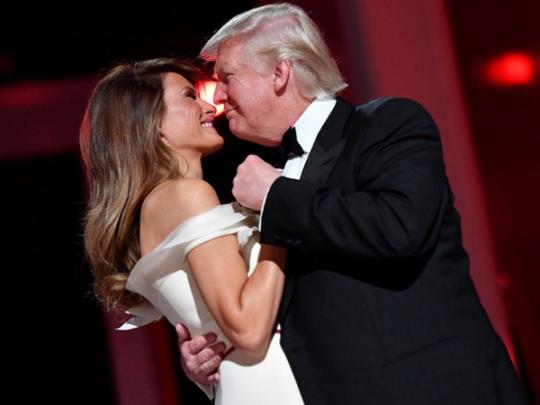 Танец Дональда и Мелании Трамп стал одним из самых популярных моментов инаугурации (видео)
