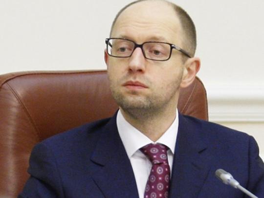 Украина перестала покупать газ у РФ — Яценюк