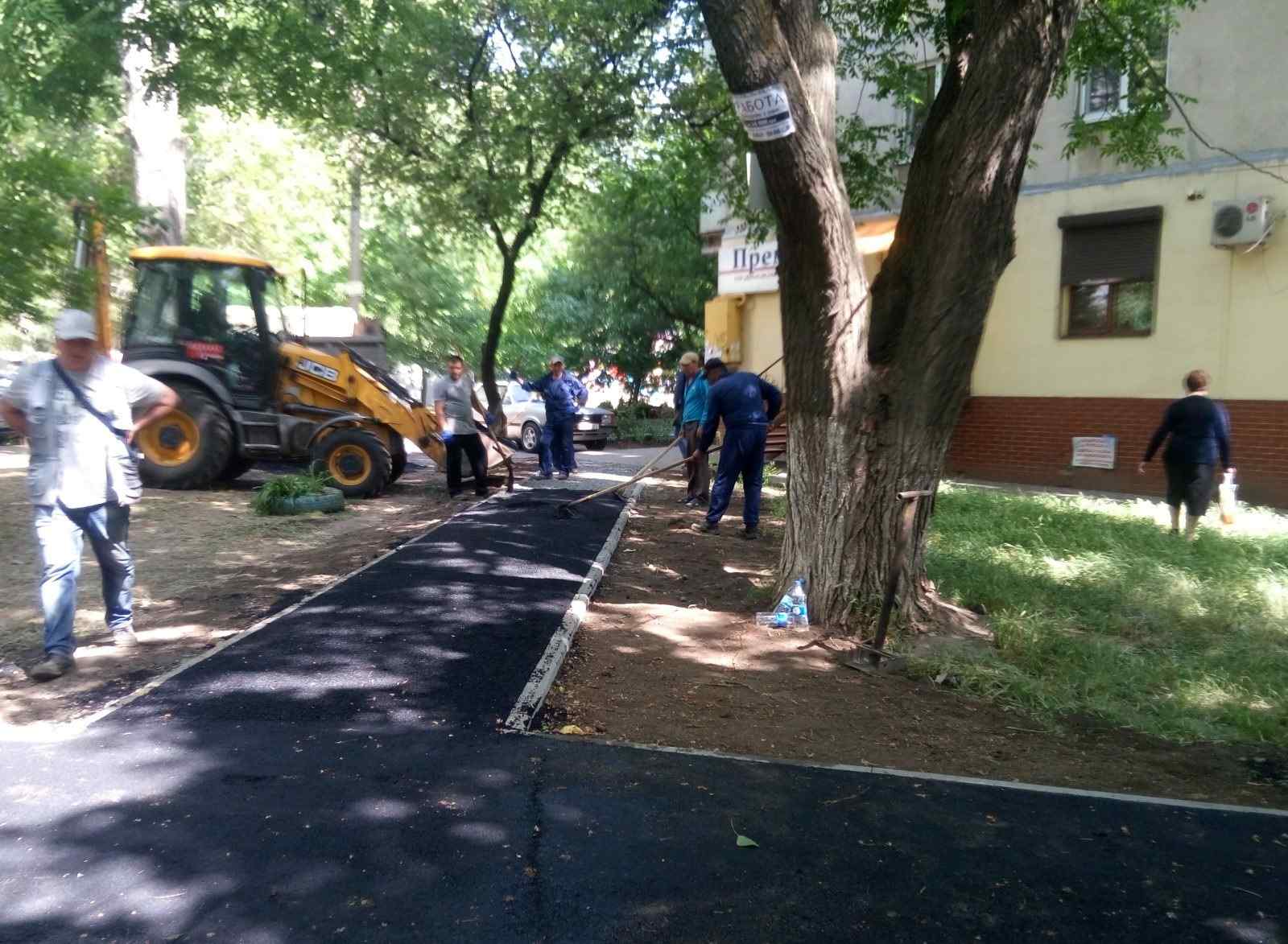 В мэрии рассказали на каких улицах Одессы ремонтируют тротуары. Фото