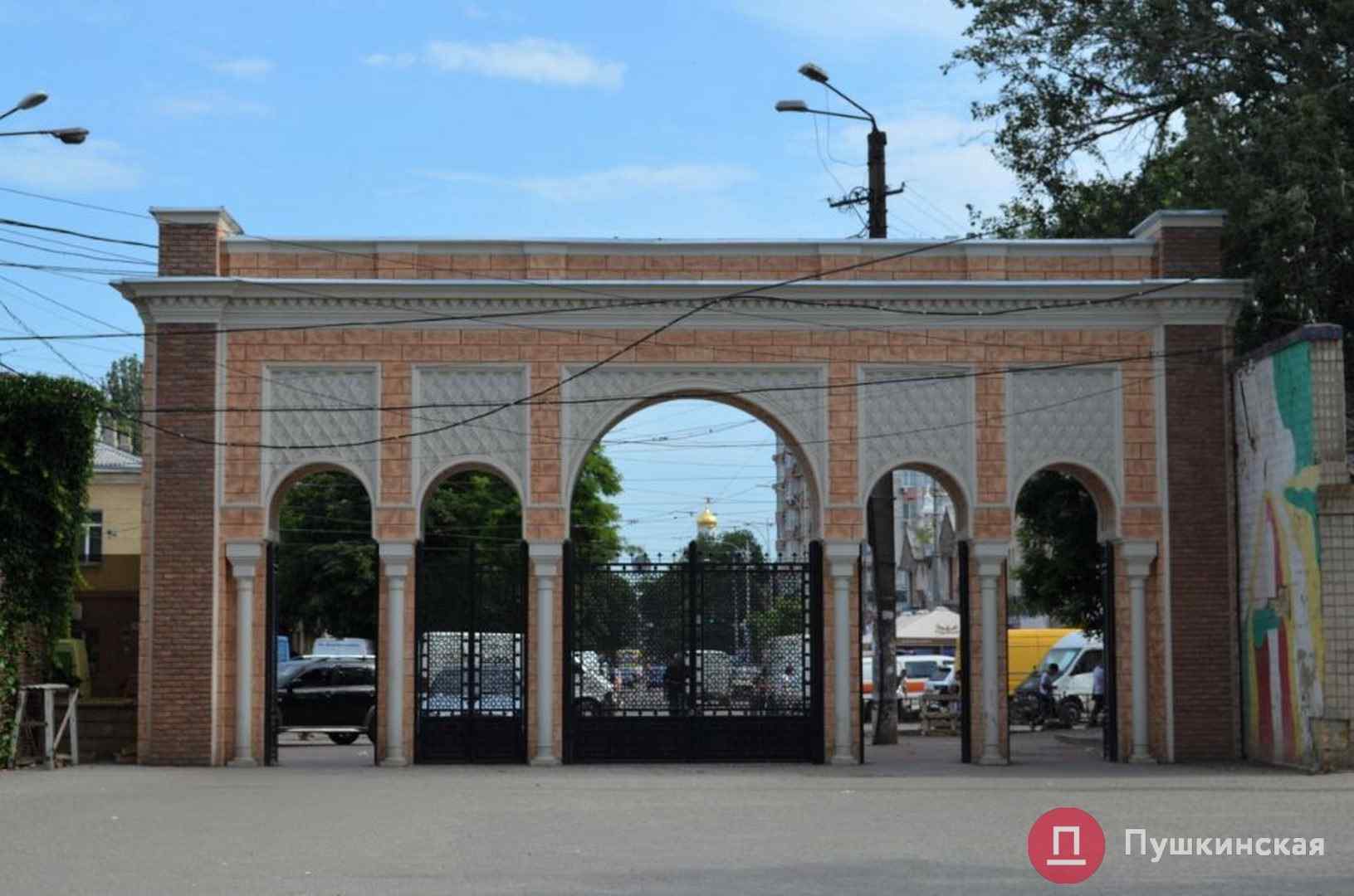 В мэрии рассказали, почему закрыли вход в Преображенский парк