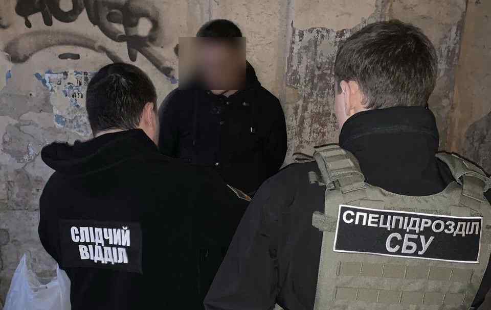 В Одессе будут судить таможенника, бравшего взятки с «евробляхеров»