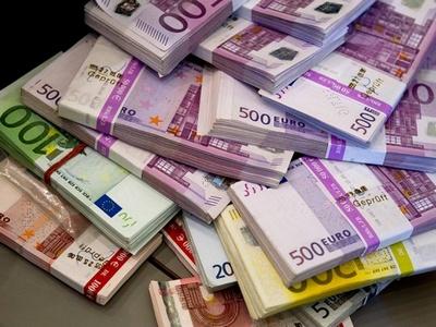 В Швейцарии собираются всем гражданам ежемесячно выплачивать по 2250 евро