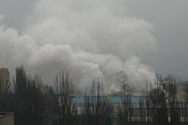 В Ужгороде загорелся старейший универмаг города (фото, видео)