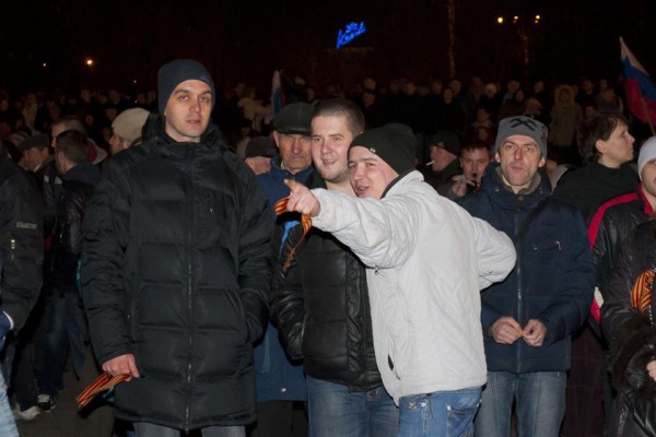 Виталий Овчаренко: На митинге в Донецке 13 марта 2014 года отчетливо выделялись отряды туристов из России