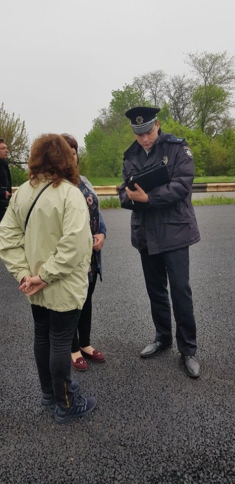 9 мая в Украине: неизвестные бросили камни в автобус с людьми возле Кривого Рога