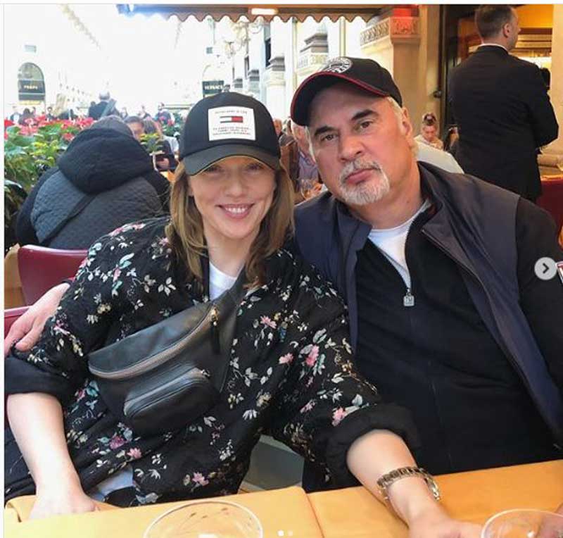Альбина Джанабаева без макияжа ужаснула поклонников