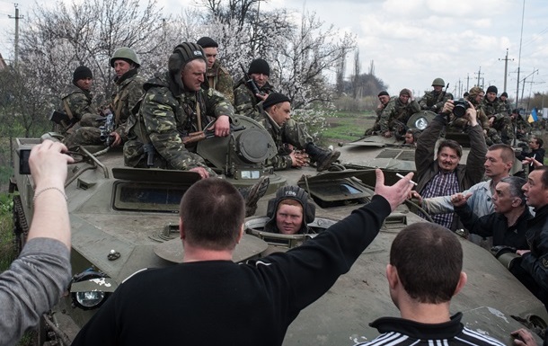 Армия может применять оружие на востоке страны - Генпрокуратура