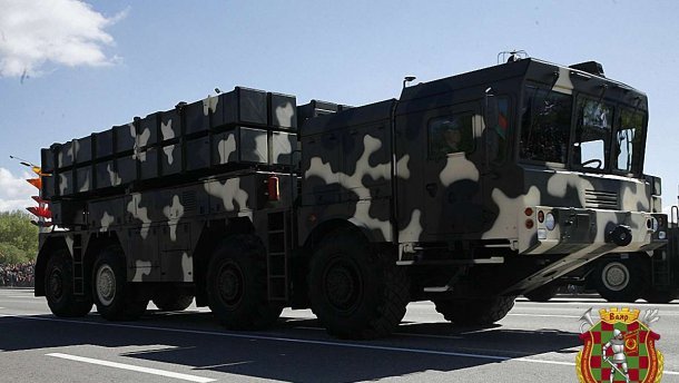 Беларусь продала оружие Азербайджану в пику России. При чем здесь Украина?