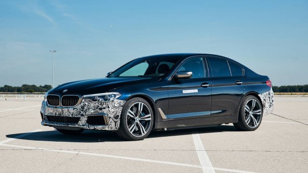 BMW представила вбивцю Tesla Model S