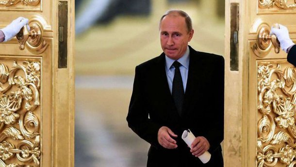 Charlie Hebdo выпустил кровавую карикатуру на Путина на обложке журнала