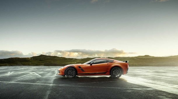 Chevrolet обновила спорткар C7 Corvette