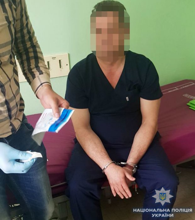 Чому пологи в Україні коштують в рази дорожче ніж за кордоном: цинічні причини