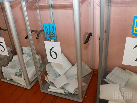 ЦИК обработал более 80% протоколов: сколько голосов получили Зеленский и Порошенко