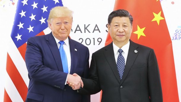 Дональд Трамп зняв санкції з Huawei