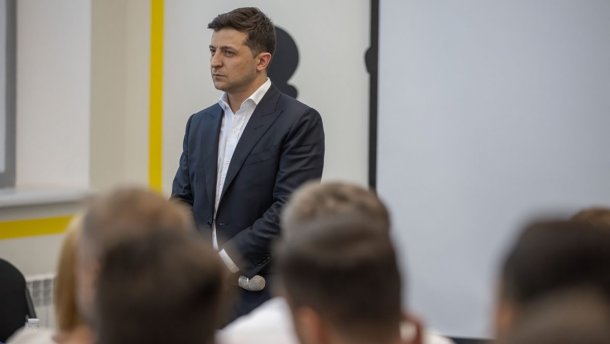 Есть подвижки, – Зеленский рассказал о минском процессе и программе восстановления Донбасса