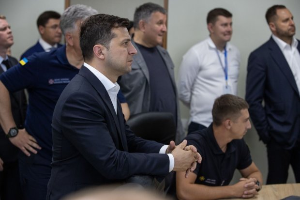 Есть подвижки, – Зеленский рассказал о минском процессе и программе восстановления Донбасса
