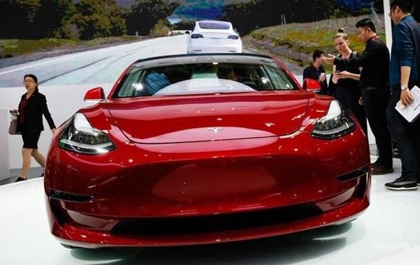 ФБР ведет расследование против Tesla - СМИ
