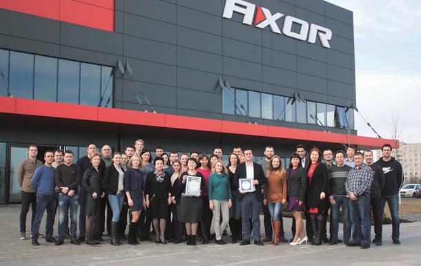 Фурнитура AXOR получила почетное звание Лидер отрасли 2015Реклама