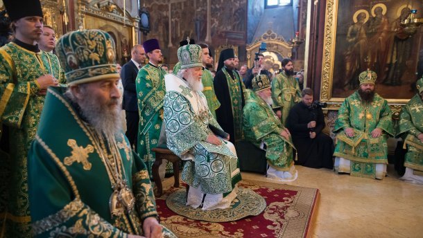 Глава УПЦ МП Онуфрий и скандальный оппоблокивец съездили в Россию к патриарху РПЦ Кириллу