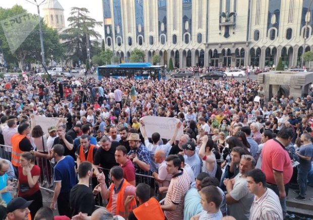 Главные новости 22 июня: похороны Тымчука, новые протесты в Грузии и российская реакция на них