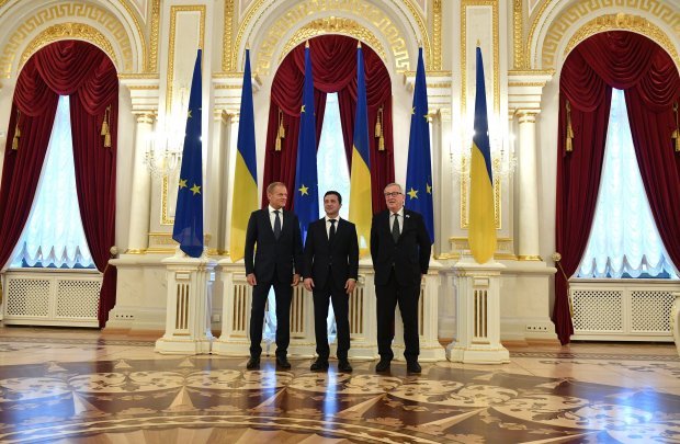 Головні новини 8 липня: скандальний телеміст NewsOne і Росія 24, саміт Україна – ЄС