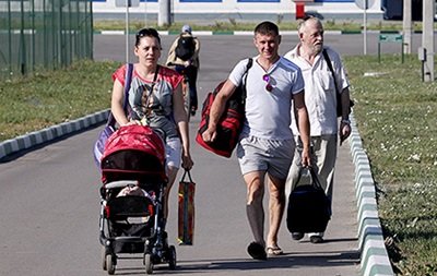 Горячие линии для покинувших Донбасс: куда обратиться в Ивано-Франковске