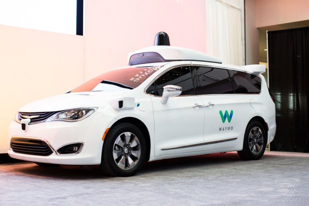 Компанія Waymo першою у світі запускає сервіс безпілотних таксі: яскраві фото та відео