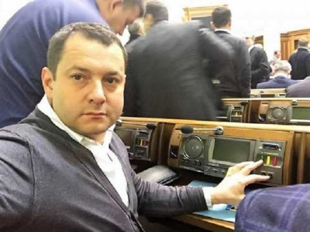 Кто из народных депутатов самый богатый и сколько избранников живет только на зарплату