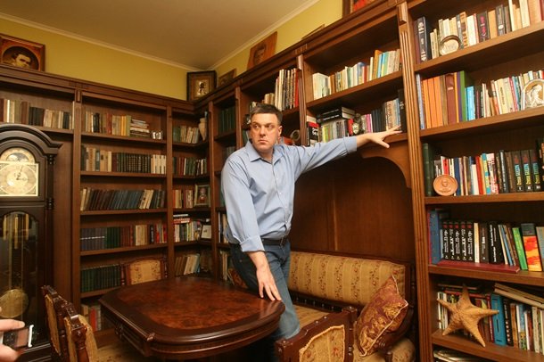 Маєтки Тягнибока: що відомо про нерухомість лідера Свободи