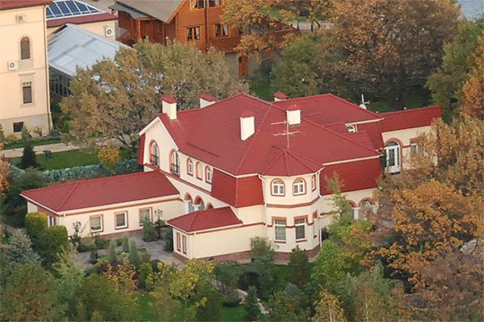 Маєток Тимошенко: що відомо про нерухомість незмінної лідерки Батьківщини