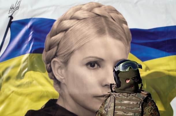 Майдан онлайн. Перемирие: Рада проголосовала за отстранение Захарченко и освобождение ТимошенкоСюжет