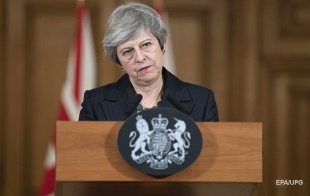 Мэй призвали уйти в отставку из-за Brexit