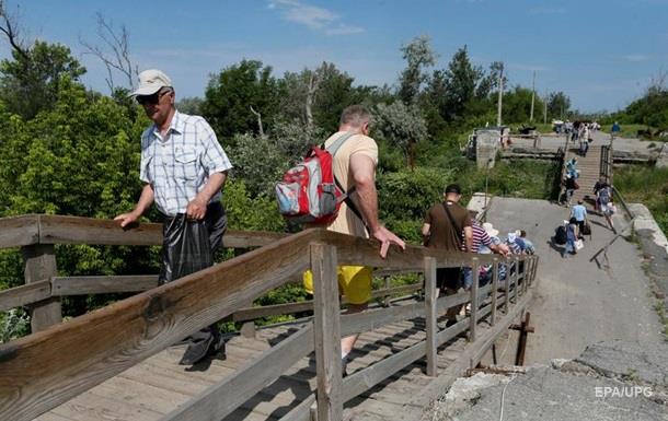 На КПВВ Станица-Луганская умер мужчина