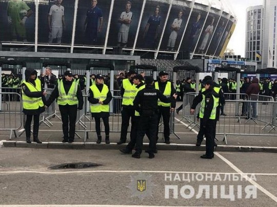 Начальник полиции Киева срочно обратился к штабам Порошенко и Зеленского