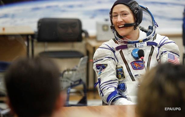 NASA отменило выход двух женщин в космос с МКС